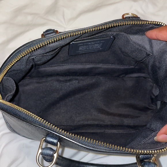 Coach Purse Set *FINAL OFFER PRICE* - Picture 5 of 7